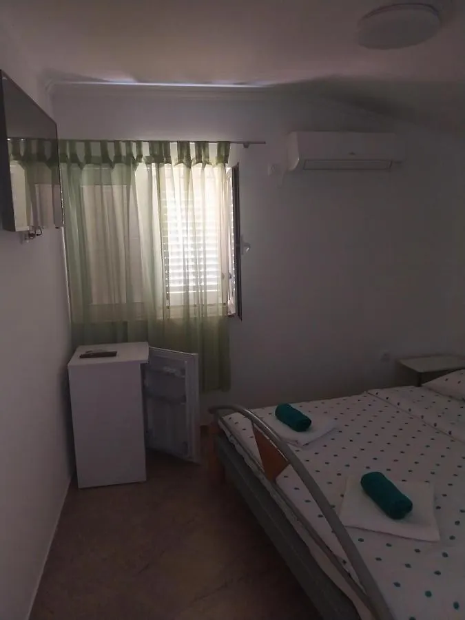 Apartments Leon Porec